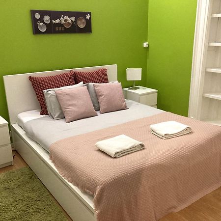 Lisbon T2 Apartment In Typical Villa In Sapadores Lisbon Luaran gambar