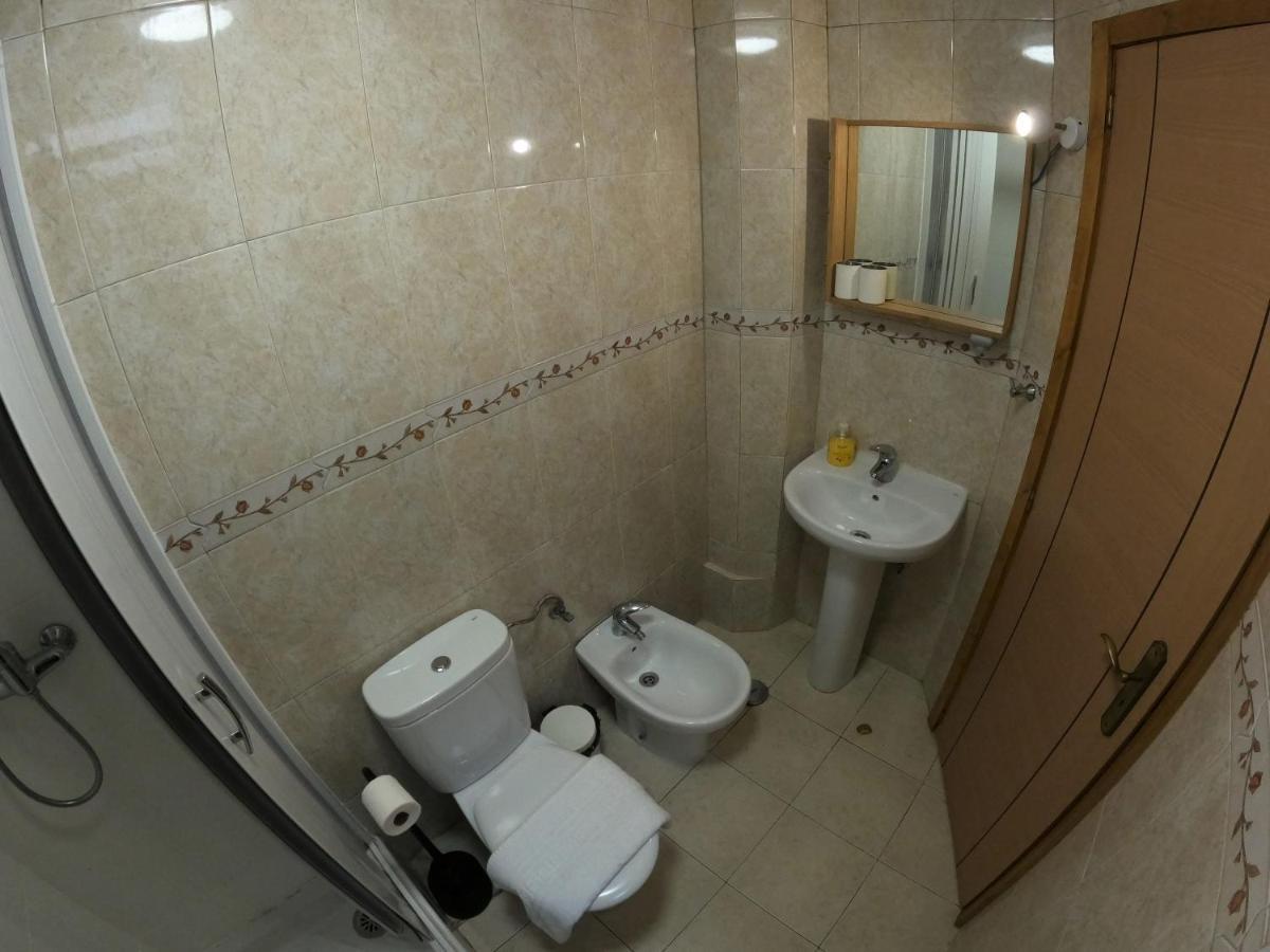 Lisbon T2 Apartment In Typical Villa In Sapadores Lisbon Luaran gambar