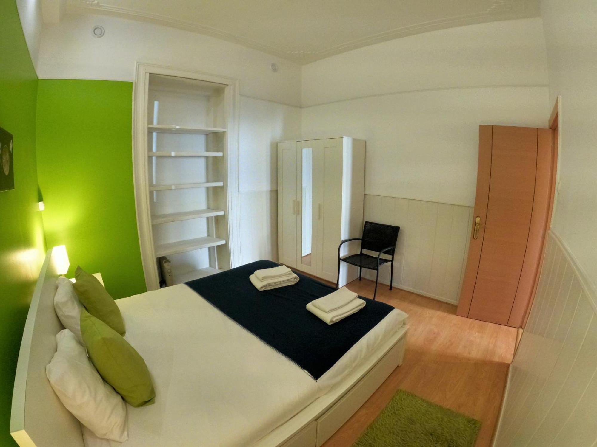 Lisbon T2 Apartment In Typical Villa In Sapadores Lisbon Luaran gambar
