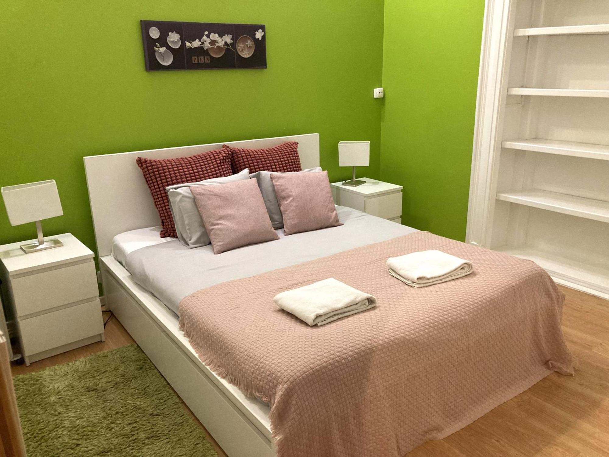 Lisbon T2 Apartment In Typical Villa In Sapadores Lisbon Luaran gambar