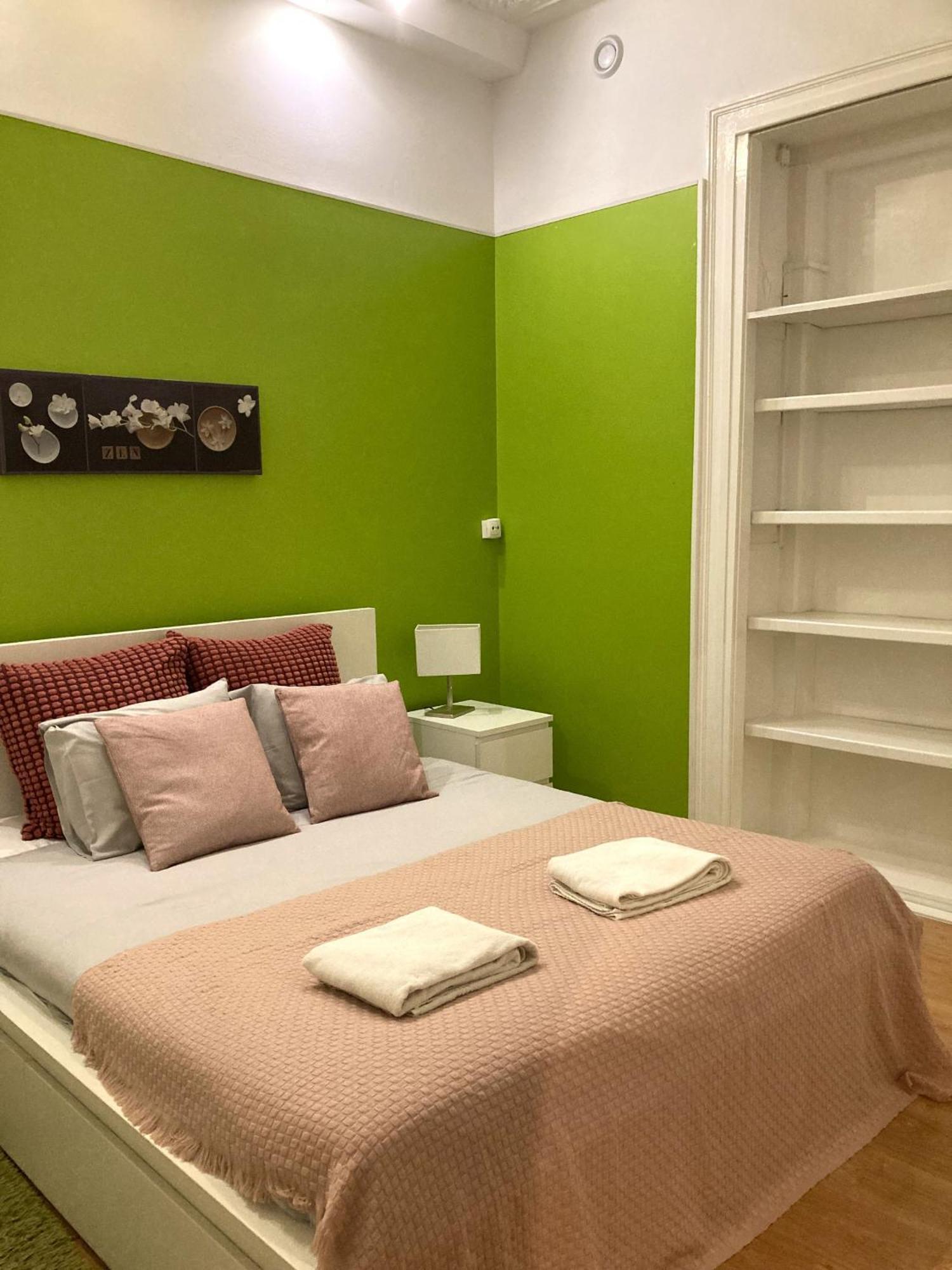 Lisbon T2 Apartment In Typical Villa In Sapadores Lisbon Luaran gambar