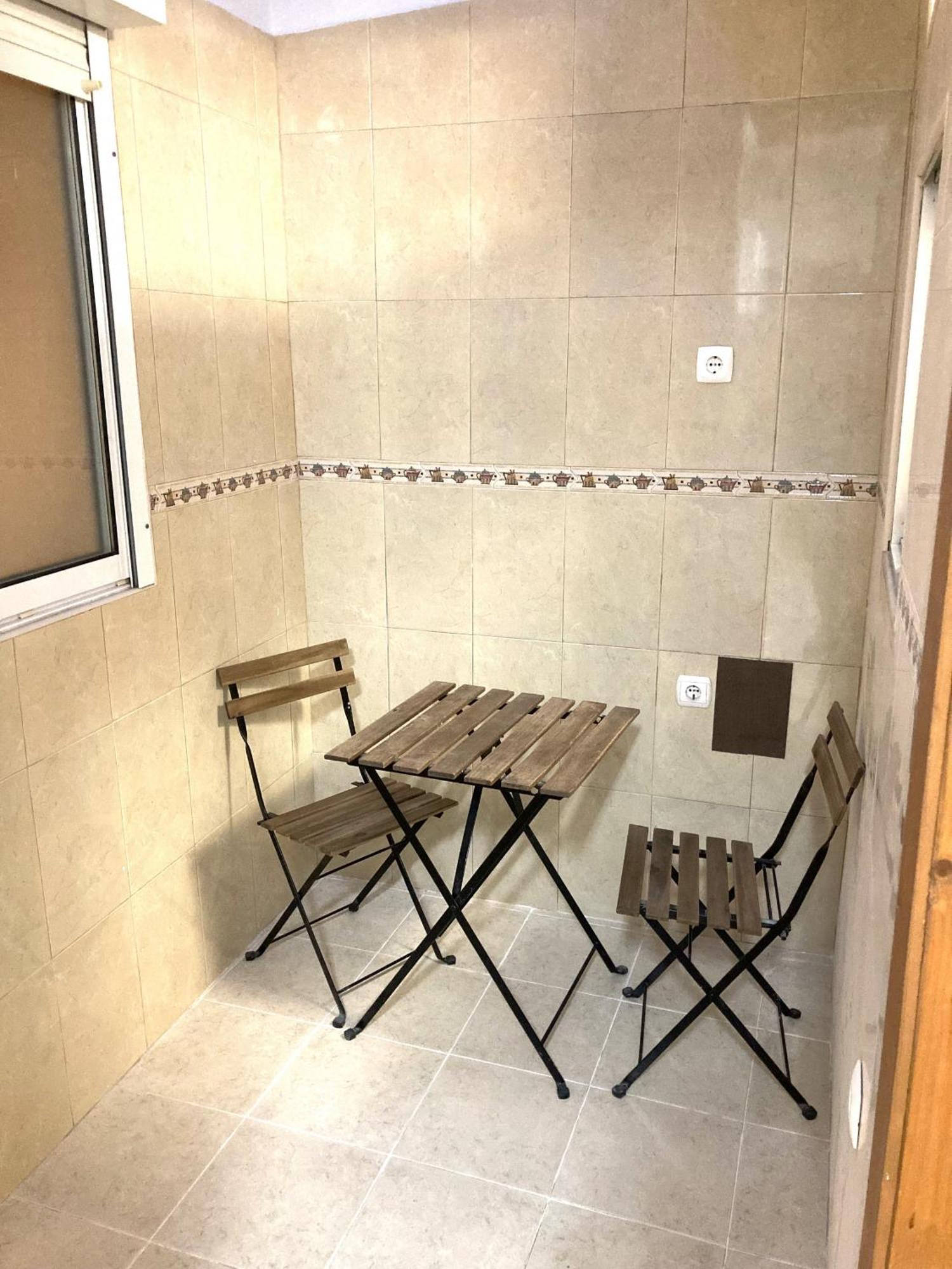 Lisbon T2 Apartment In Typical Villa In Sapadores Lisbon Luaran gambar